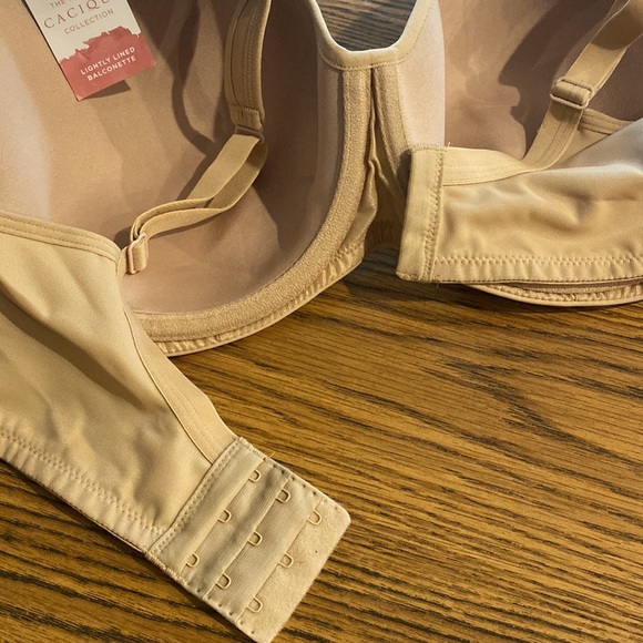 Nude wired lightly lined Balconette Bra - Picture 6 of 6